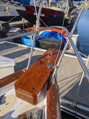 Bow Plank Mounted
